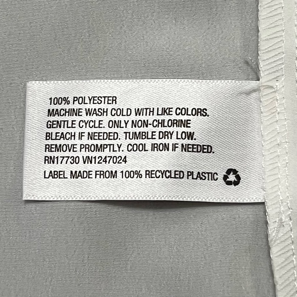 Mossimo Button Down - Picture 6 of 8